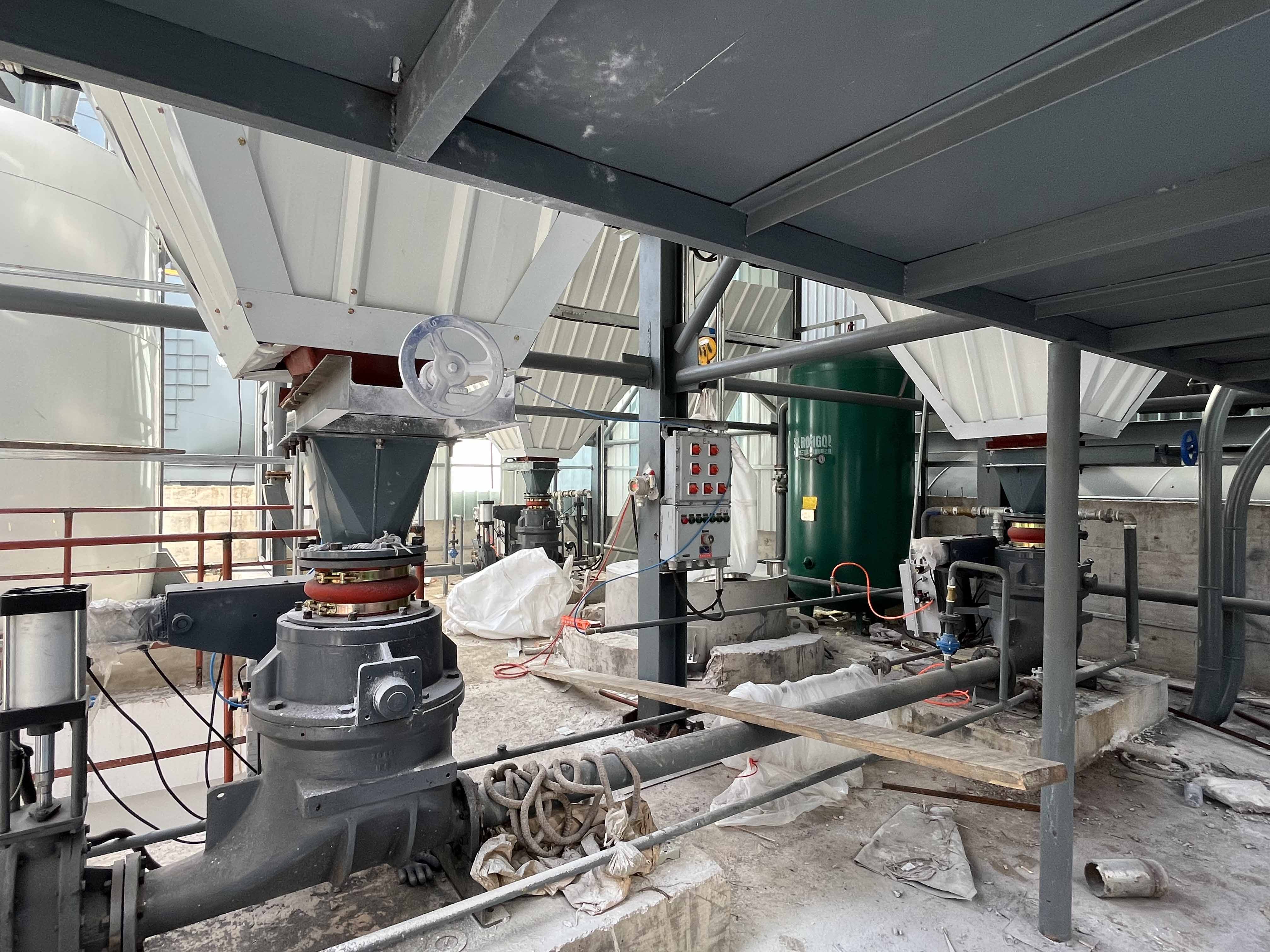 選擇合適的粉料氣力輸送設(shè)備要注意哪些？